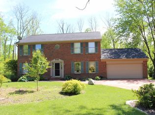 1086 Raintree Dr, Milford, OH 45150