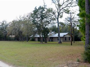 1040 H & M Ln, Weimar, TX 78962