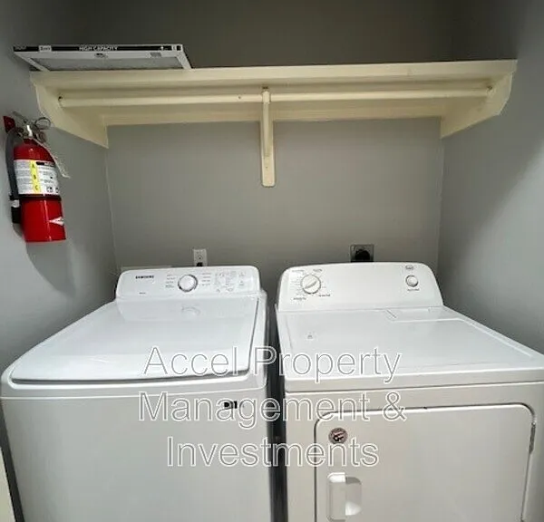 413 Downing Ave #2 — Photo 16