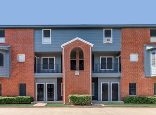 1717 S 7th St #221, Waco, TX 76706