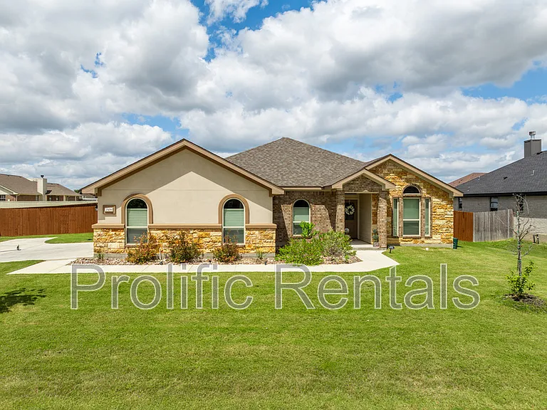 2509 Meadow Lark Dr — Photo 4
