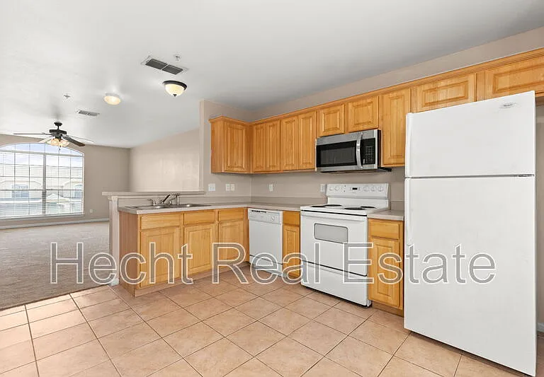 3117 Douglas Fir Dr #1 — Photo 10