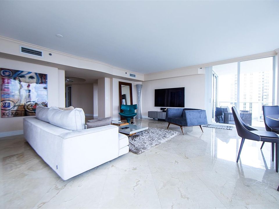 1st image of 19333 Collins Ave