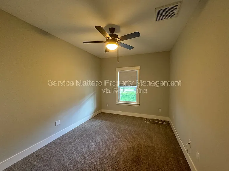 1416 E Baars St — Photo 26