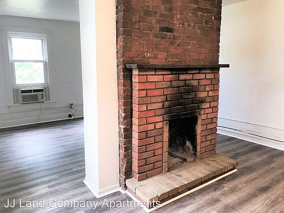 3rd image of 5739 Kentucky Ave #2