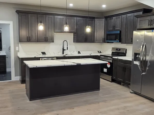 25 Townsend St, Waltham, MA