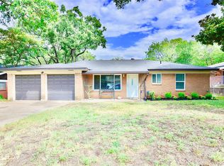 724 W Cheryl Ave, Hurst, TX 76053