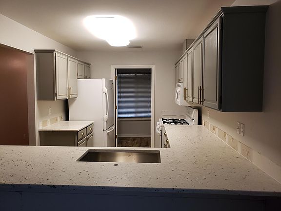 4th image of 2989 Nutmeg Ct