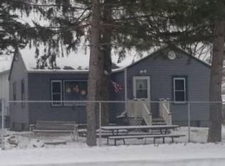 102 Alice Ave, Marble, MN 55764