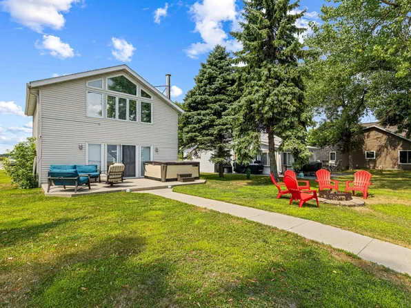 50884 County Highway 9, Pelican Rapids, MN 56572