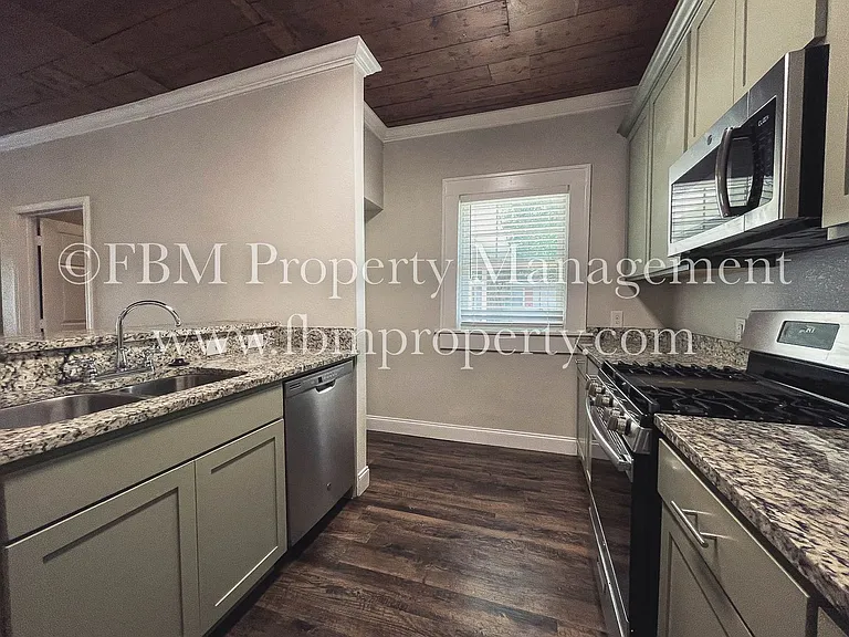 104 Sunset Cir — Photo 6
