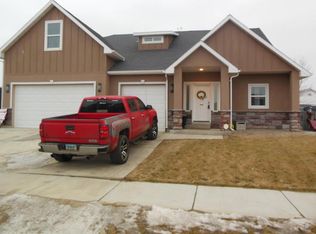 1918 16th Ct W, Williston, ND 58801