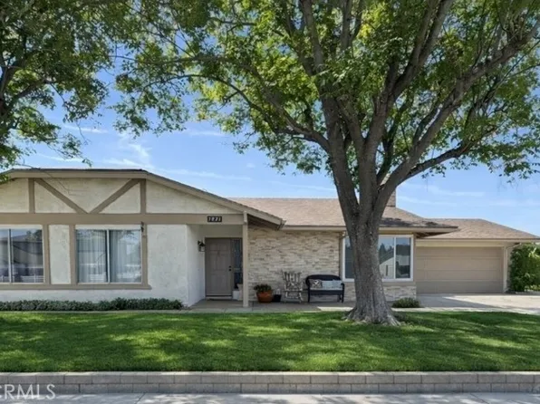 5821 Crown Dr, Jurupa Valley, CA 91752