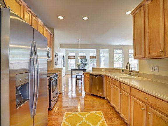 5th image of 9516 Meredith Creek Ln