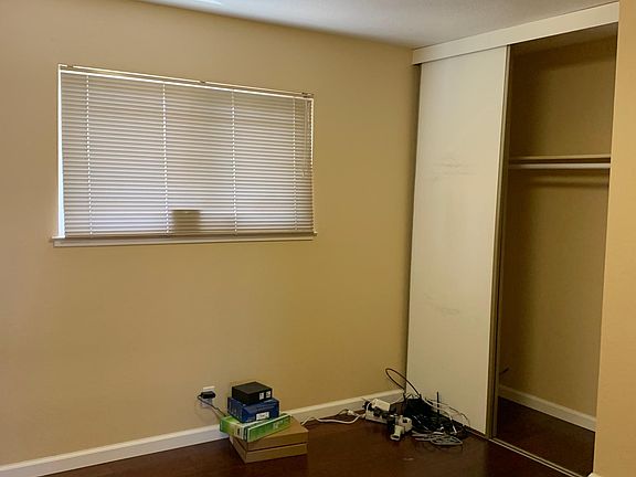 2nd image of 1808 Daltrey Way