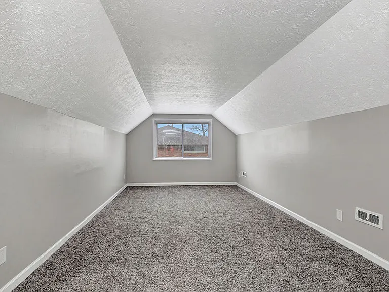 4918 Neptune Ln — Photo 30