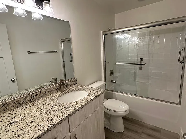 920 S 25 E #16A — Photo 8