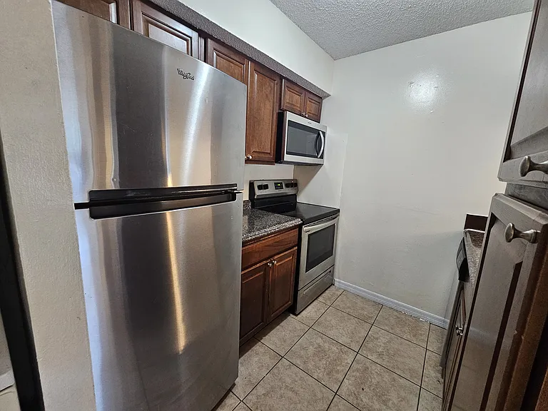 5686 Rock Island Rd #126 — Photo 2