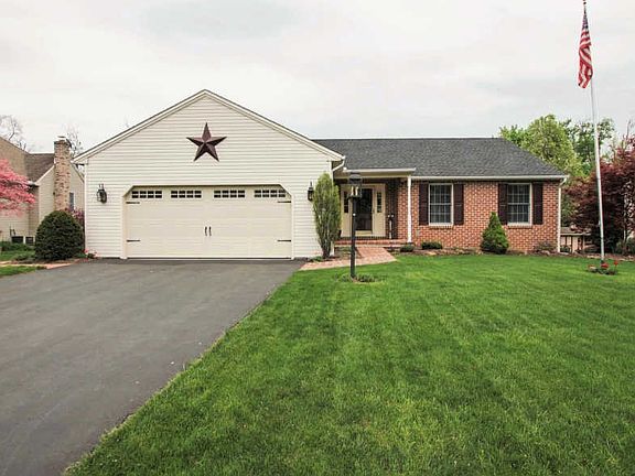 2nd image of 14 Park Dr
