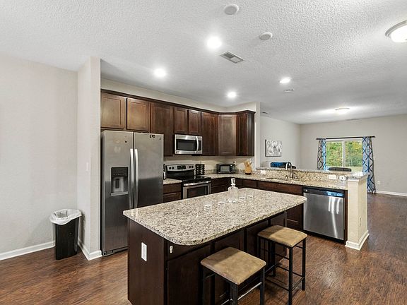 2nd image of 6018 Newington Pl