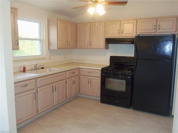 3rd image of 5951 Lehman Dr