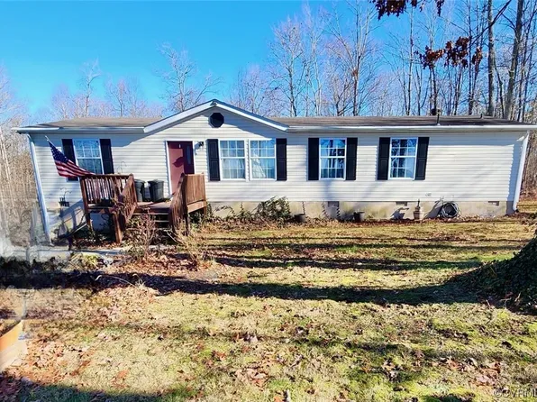 10718 W River Rd, Palmyra, VA 22963