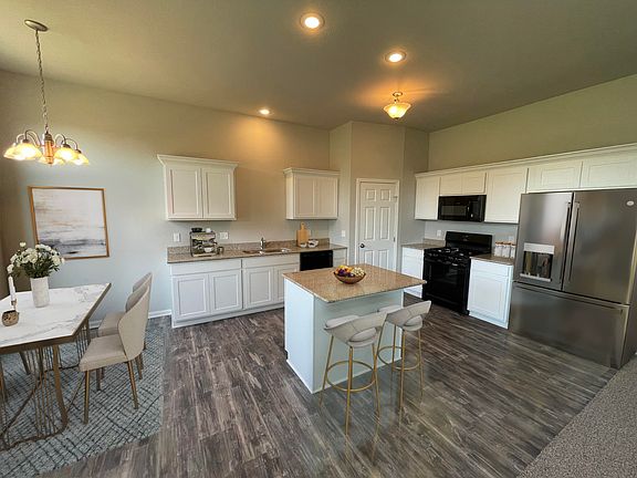 3rd image of 1565 Cornerstone Cir