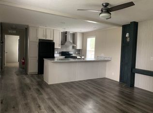 485 Montana St, Belleville, MI 48111