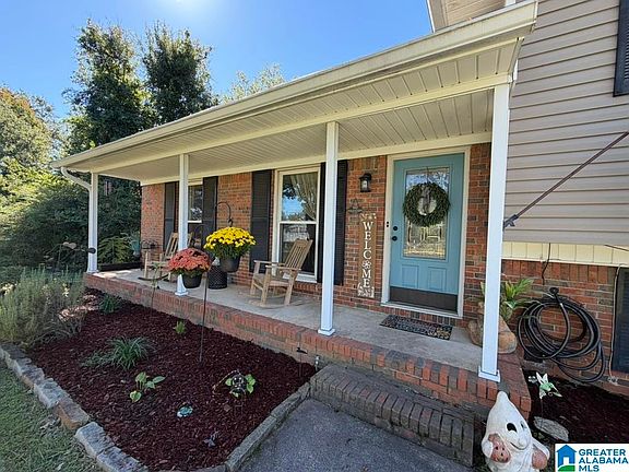 2nd image of 804 Creekview Dr