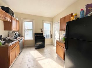 695 Columbia Rd #3, Dorchester, MA 02125