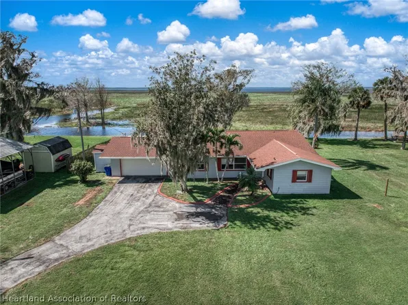 1317 Lakeshore Dr, Lorida, FL 33857