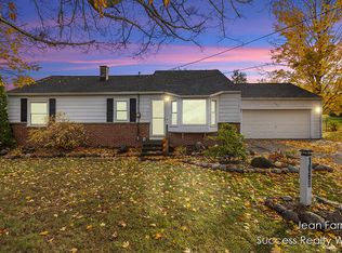 1069 108th St SW, Byron Center, MI 49315