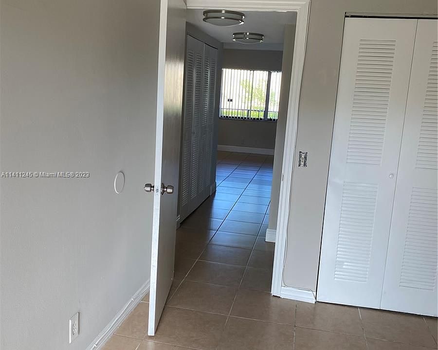 1st image of 617 Meadows Cir #617