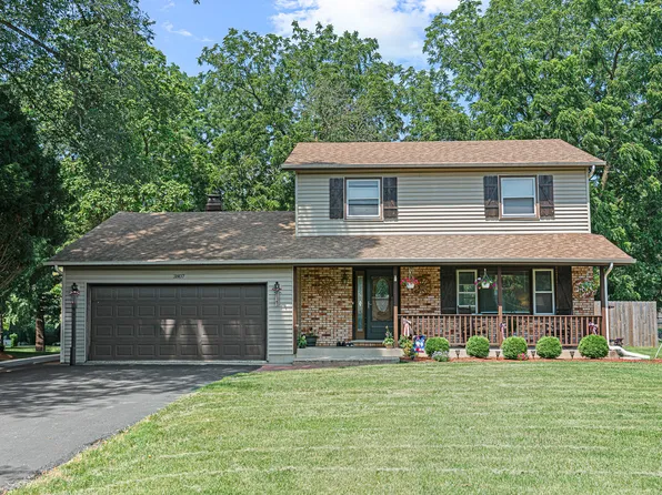 3807 McCabe Ave, Crystal Lake, IL 60014