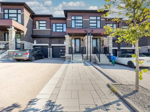 31 Fallharvest Way, Whitchurch Stouffville, ON L4A 4V8