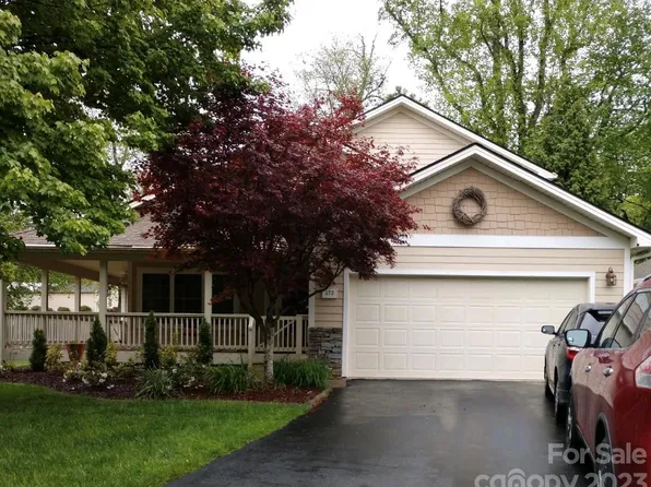 172 Fairway View Dr, Etowah, NC 28729