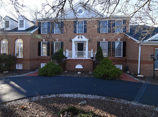 13501 Potomac Riding Ln, Rockville, MD 20850