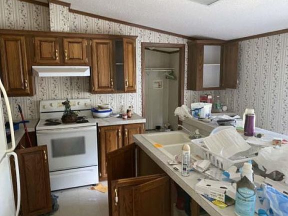 4th image of 425 S 10th St