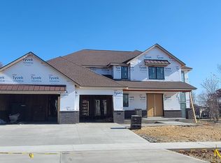 5074 Scenic Dr SW, Rochester, MN 55902