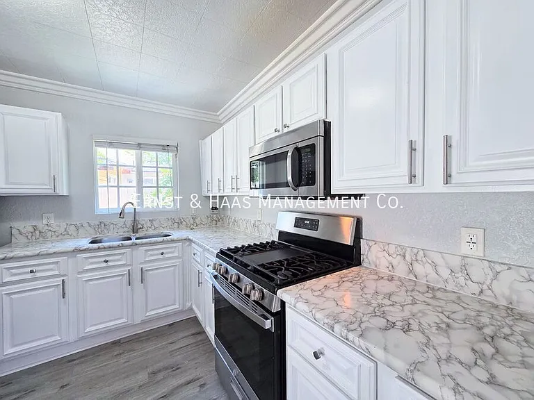 11937 Hercules St — Photo 9