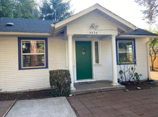 8824 20th Ave NE, Seattle, WA 98115