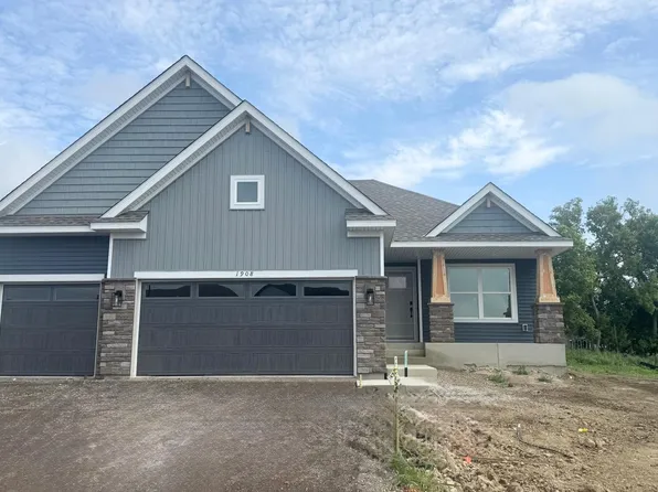1908 Dogwood Ct, Carver, MN 55315