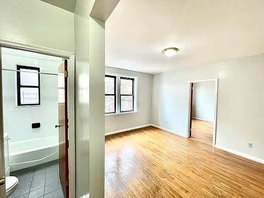 Rented by Pear NYC LLC | media 23