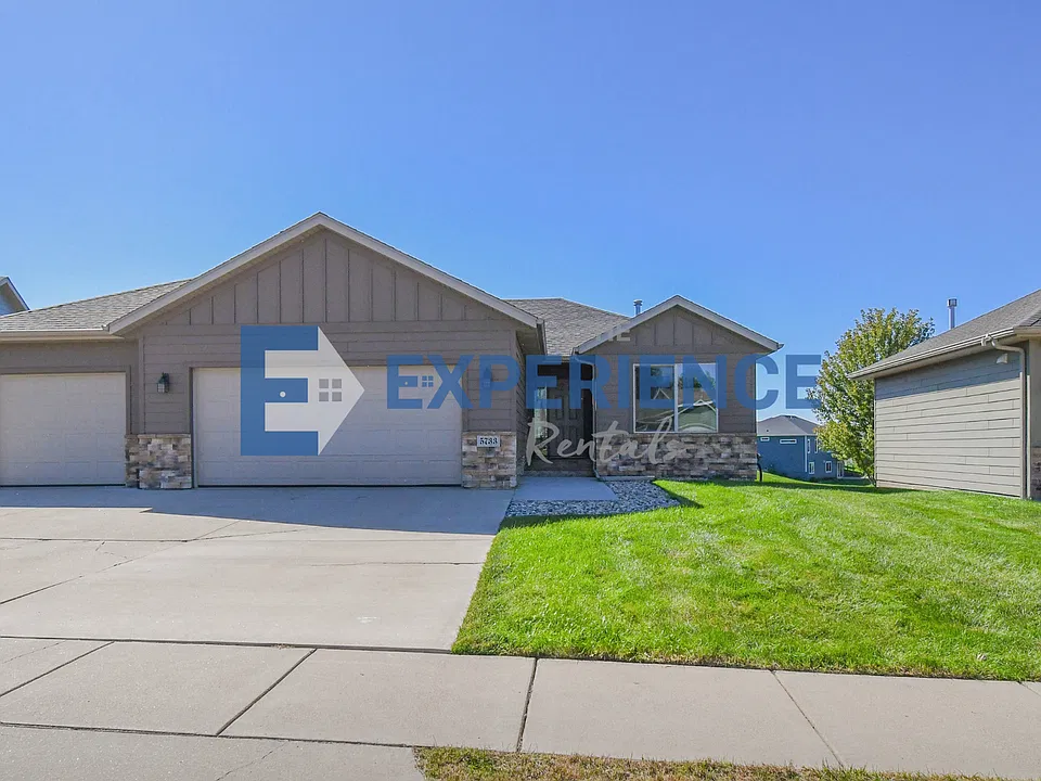 5733 W Bream Ct