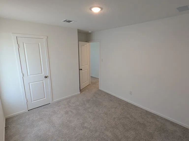 207 Pastar Fls — Photo 19