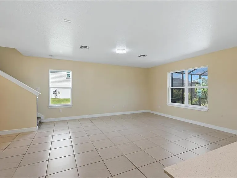 9108 Royal River Cir — Photo 9