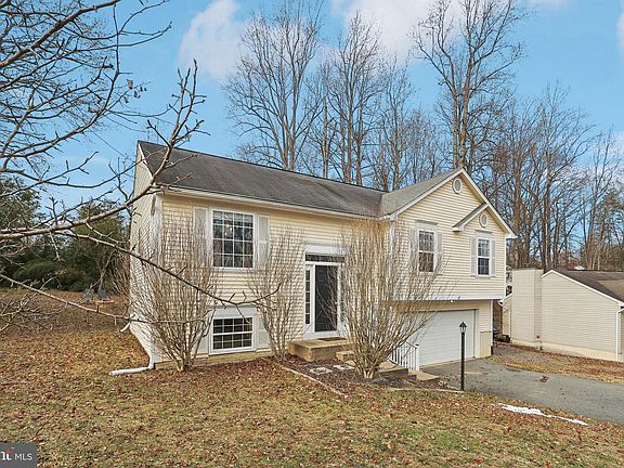 3rd image of 16 Acacia Ct
