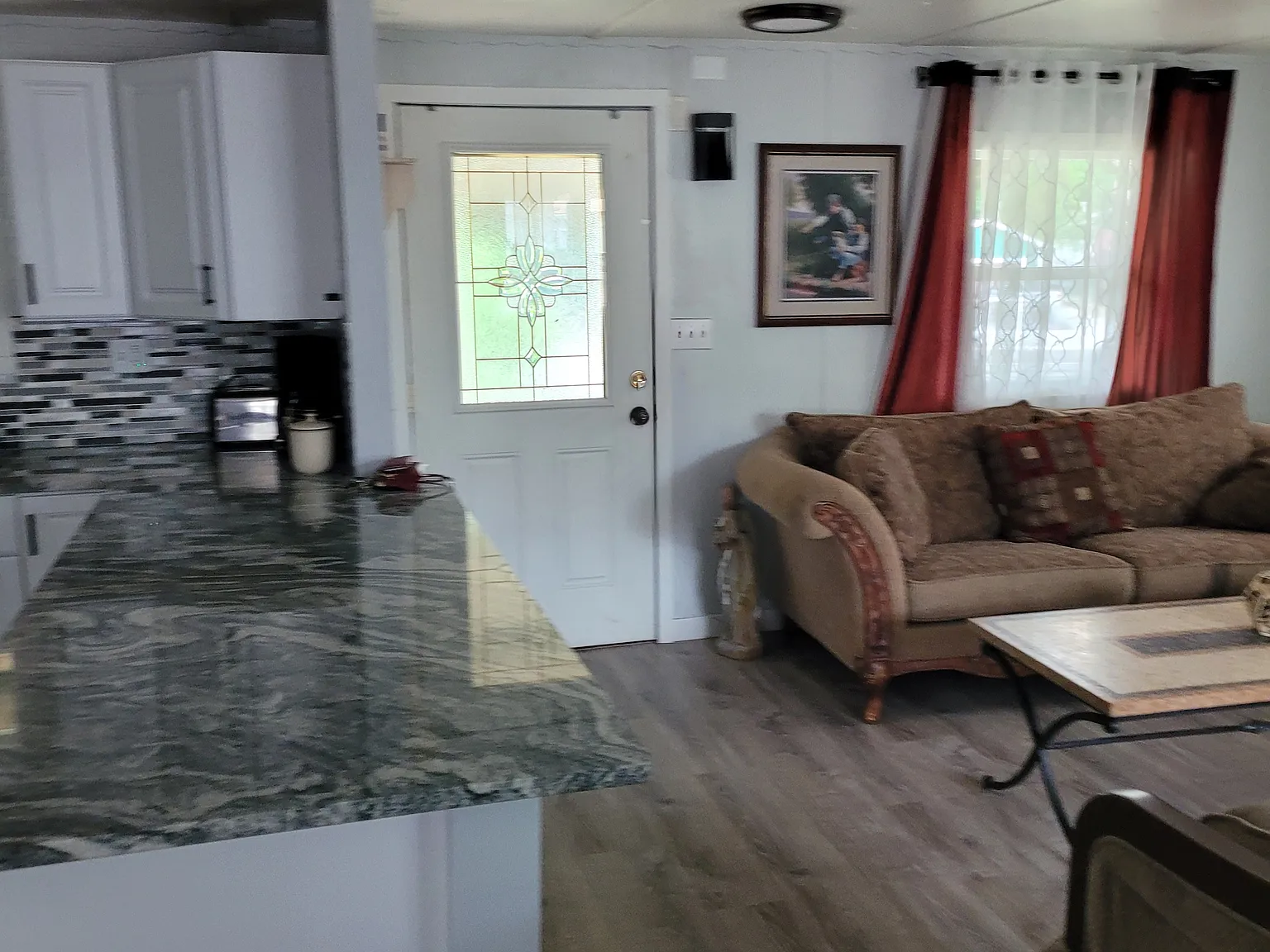 3 bed, 1064 sqft, $2,500 — Photo 4