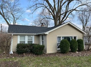 512 S Loucks St, Aurora, IL 60505