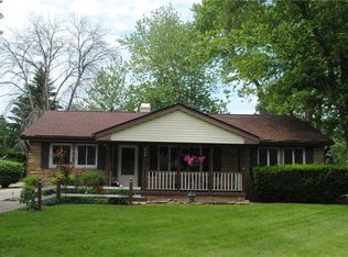 624 Orchard Ln, Greenwood, IN 46142